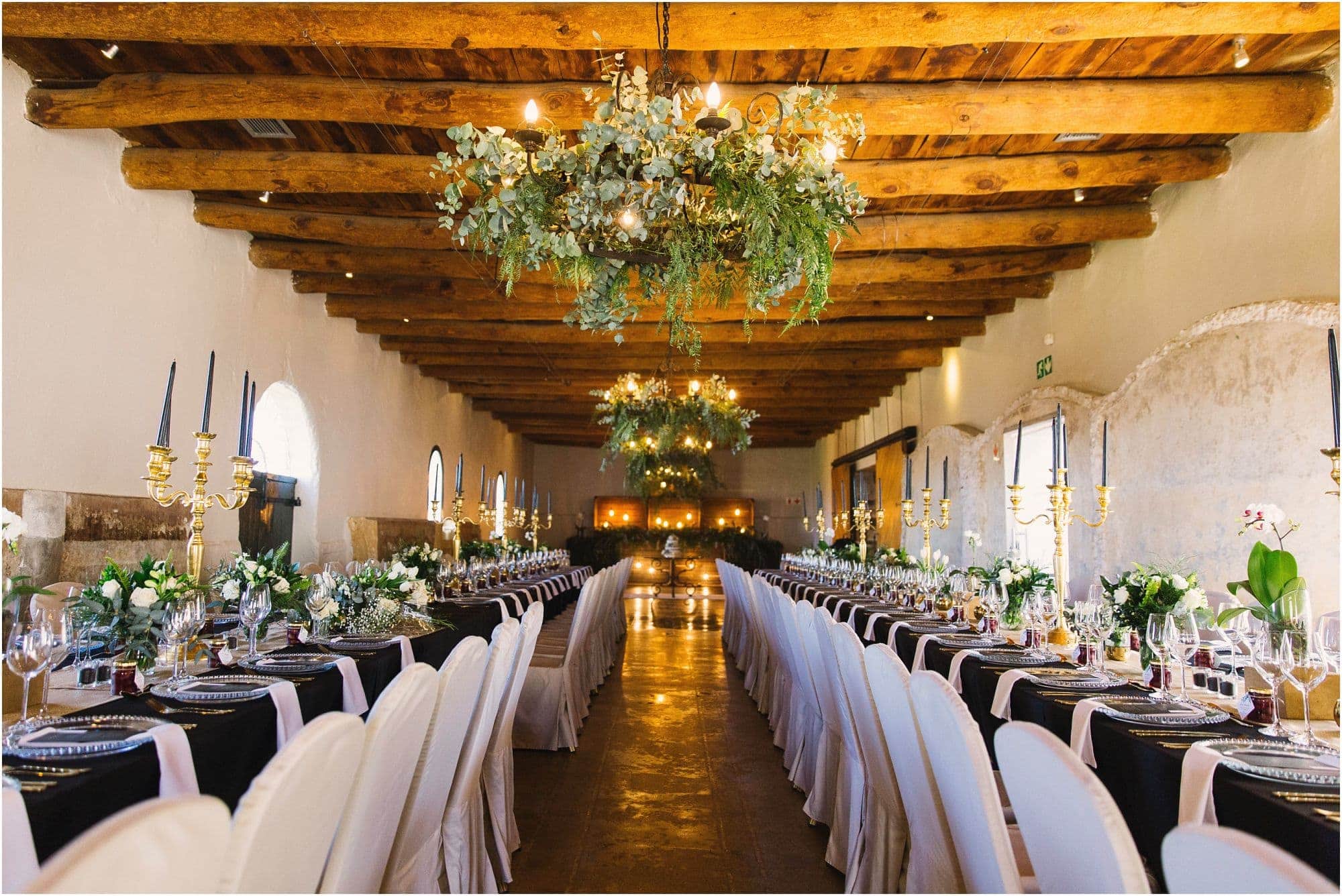 black, white and green wedding decor at diamant estate