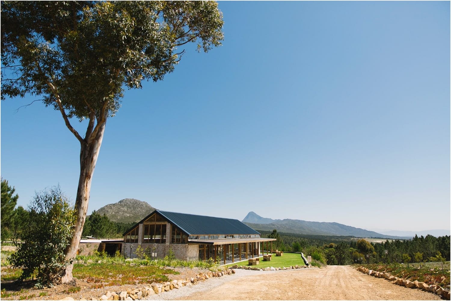 the-one-heaven-and-earth-wedding-photographer-hermanus-coba_1119.jpg the one heaven and earth venue from outside