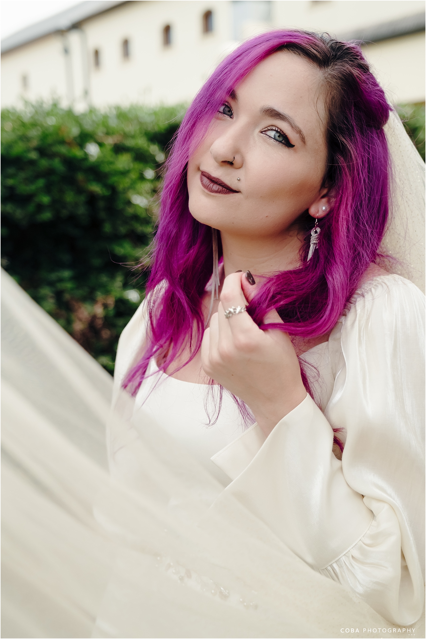 bride with purple hair - intimate wedding jordan wines