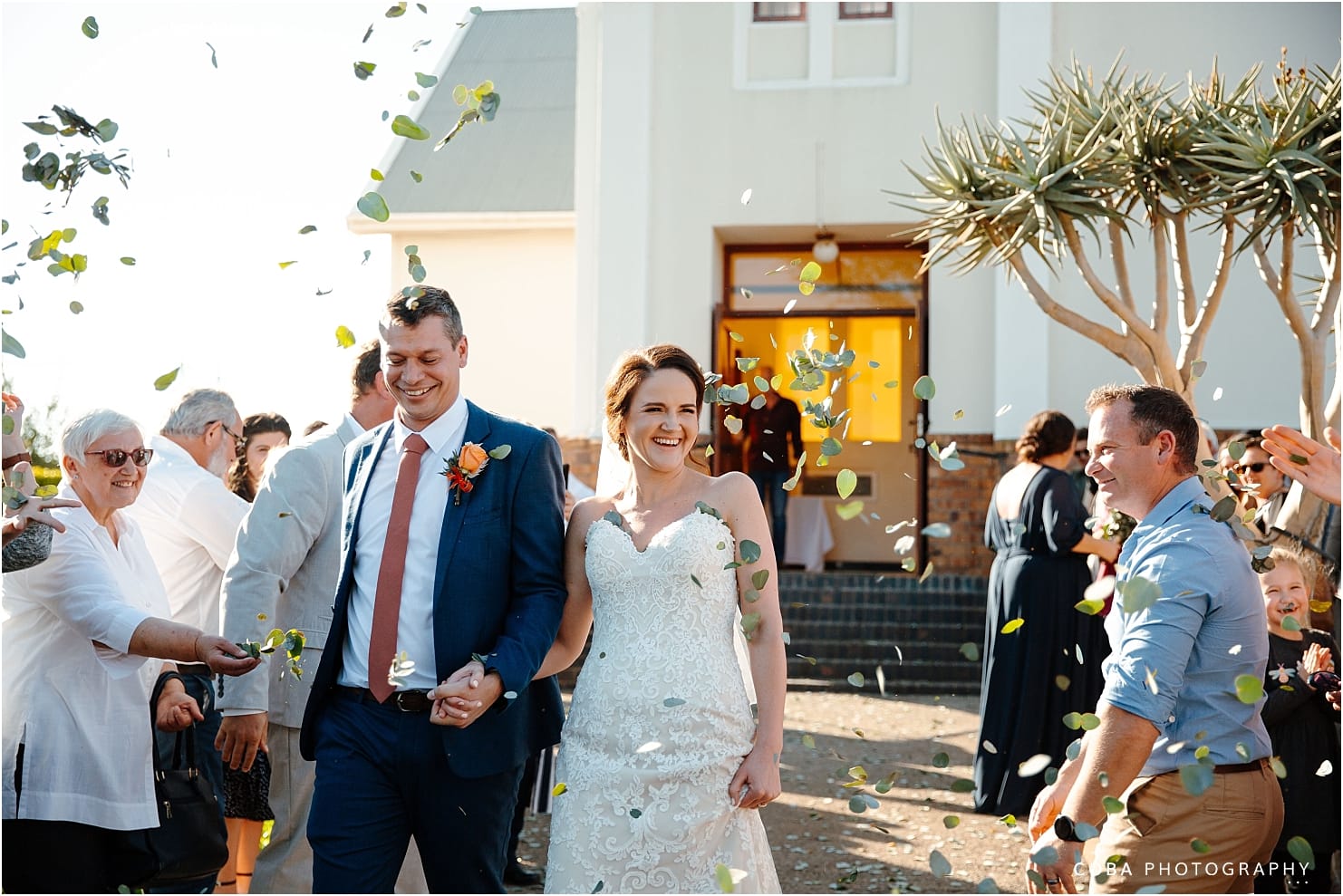 letsatsi lodge wedding vanrhynsdorp - confetti at wedding