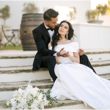 Loch Lynne Wedding Durbanville - couple sitting on steps