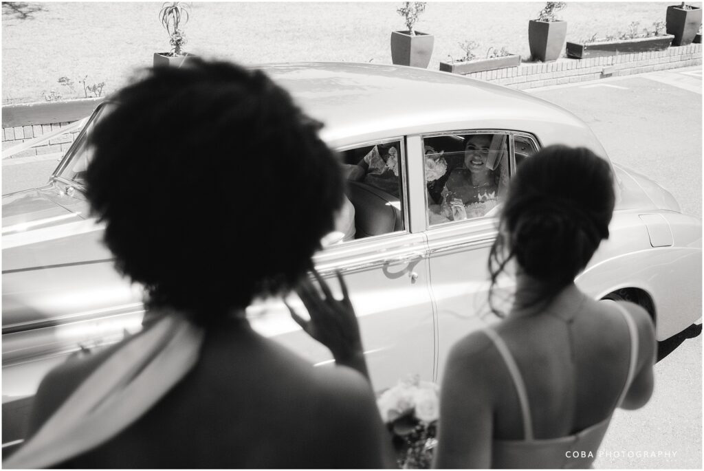 loch lynne wedding bride arrives at ceremony