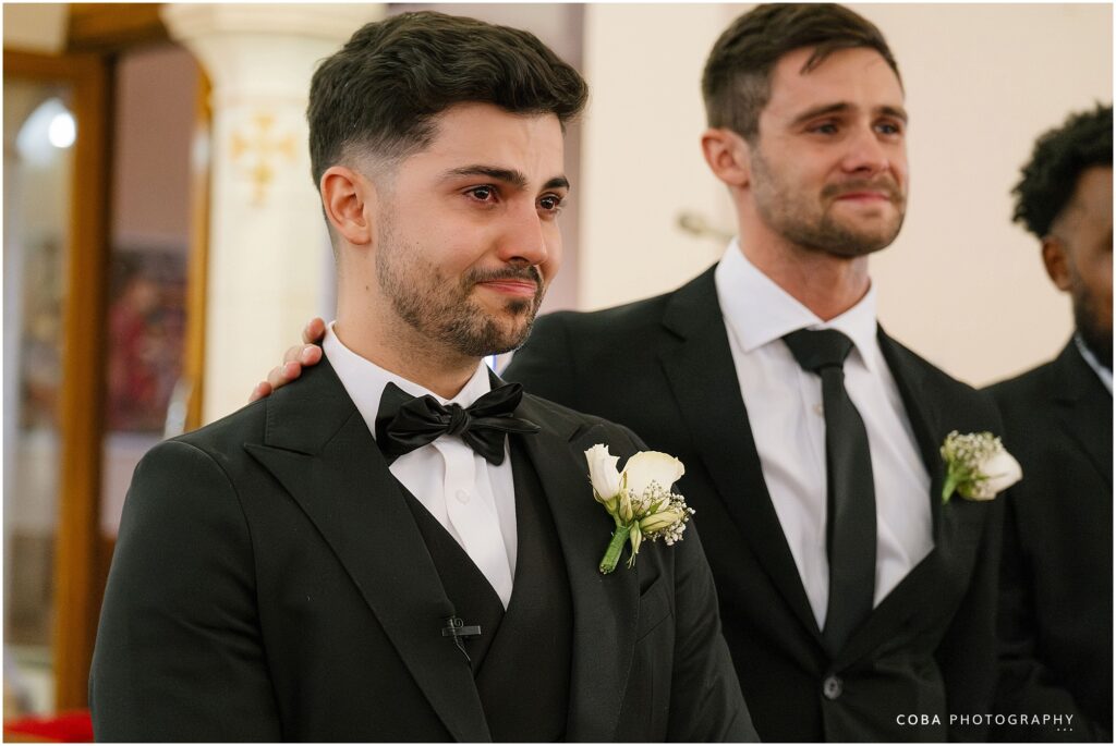 loch lynne wedding groom sees bride walking down aisle